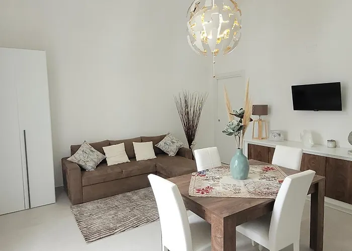 Jey Studio_independent Seafront * Terrasini